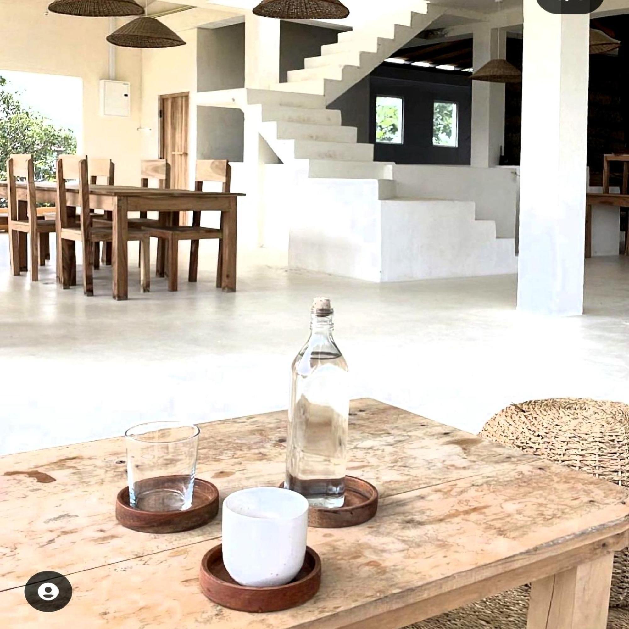 Ocean Bay Surf Resort Weligama Esterno foto
