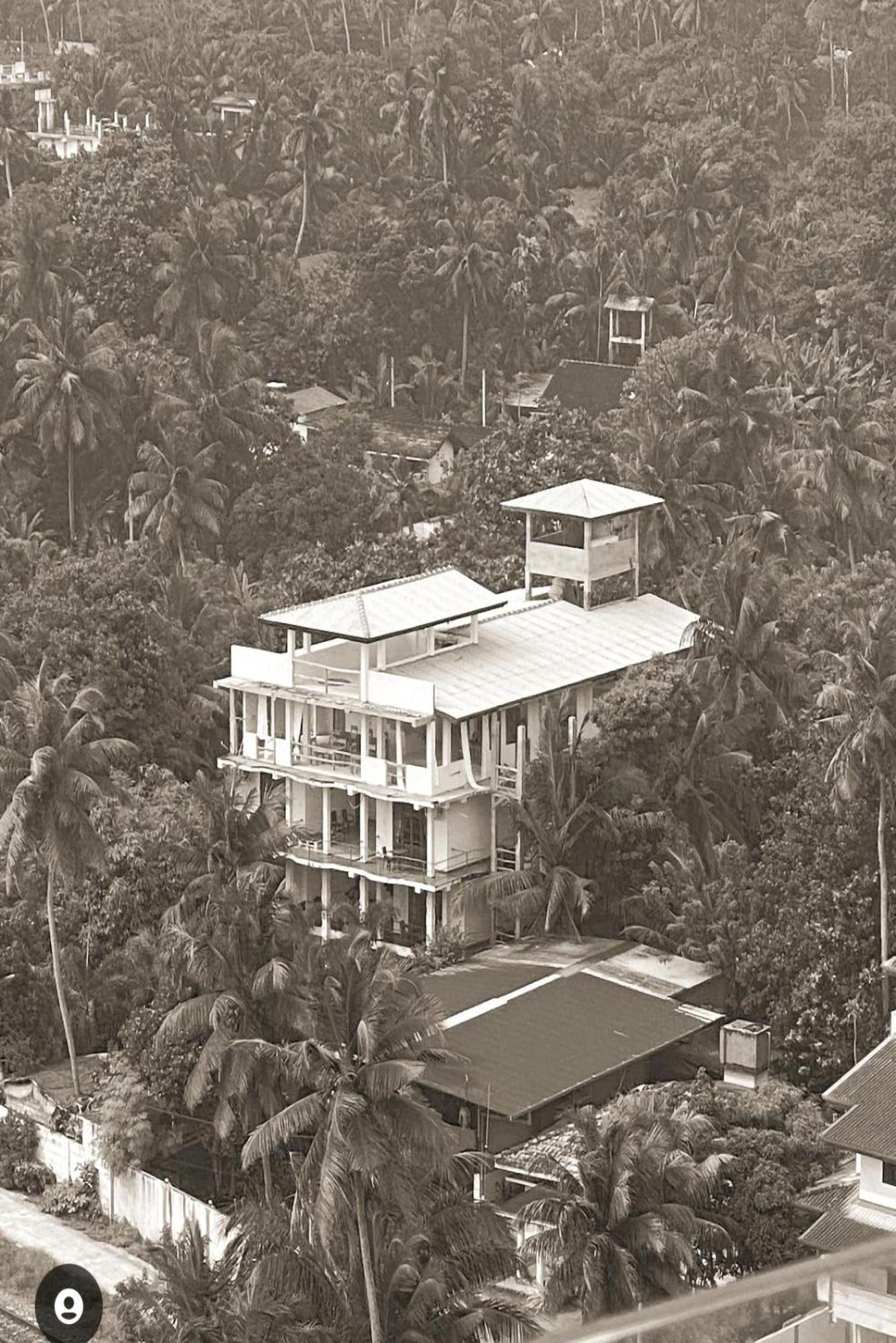 Ocean Bay Surf Resort Weligama Esterno foto