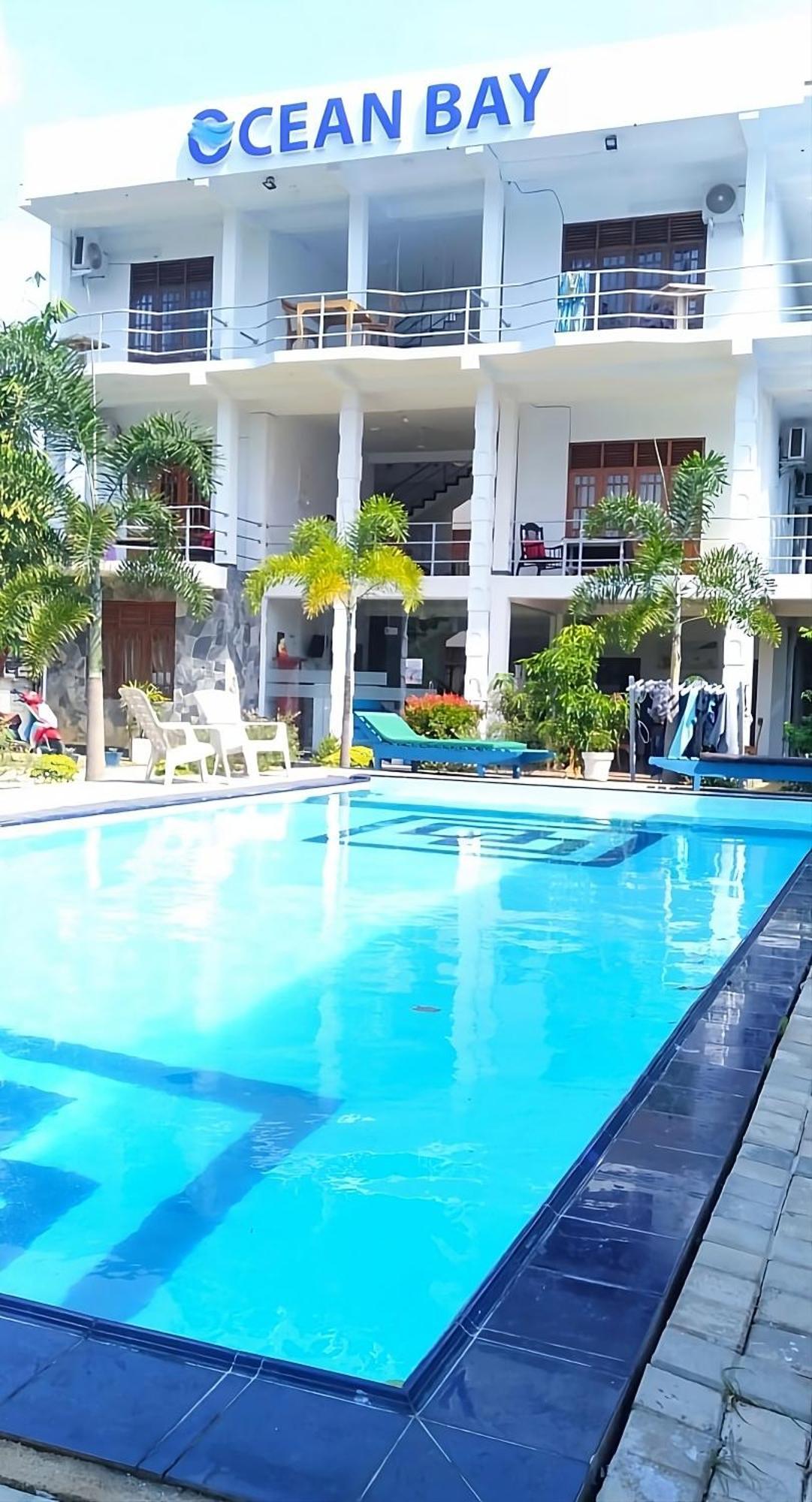 Ocean Bay Surf Resort Weligama Esterno foto