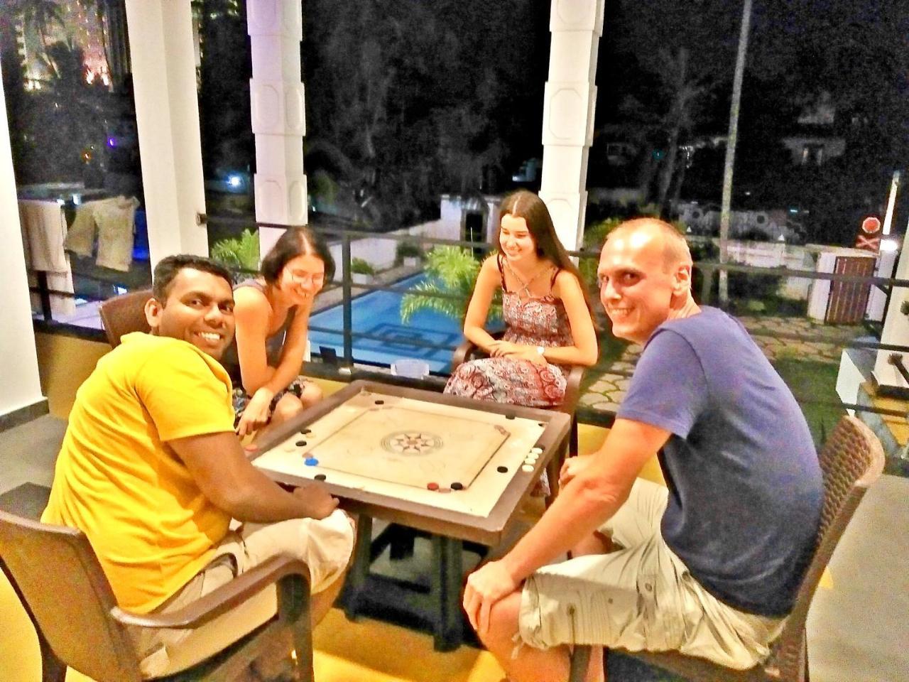 Ocean Bay Surf Resort Weligama Esterno foto